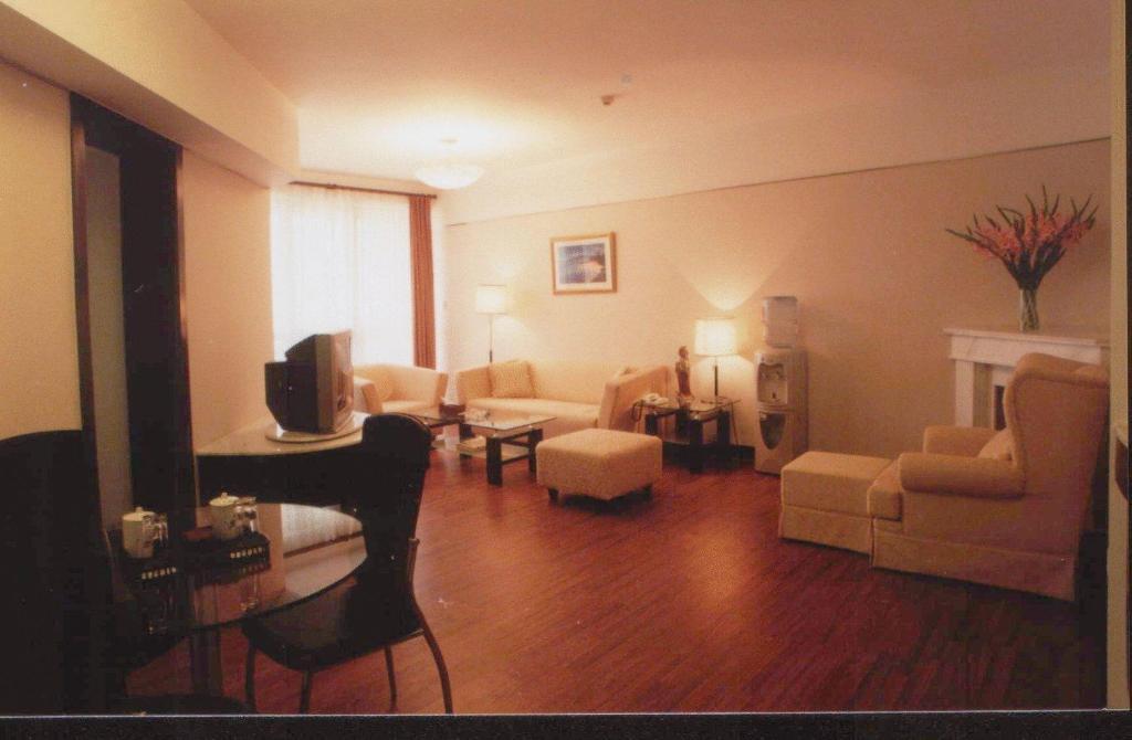 Diamond Court Hotel 4*