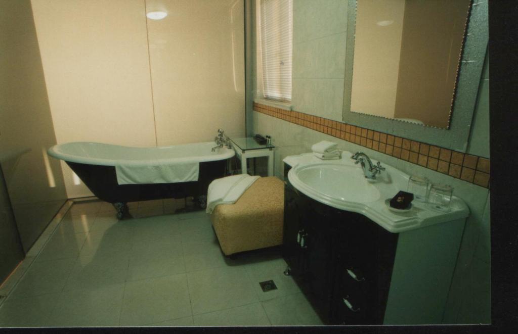Hotel Diamond Court 4*